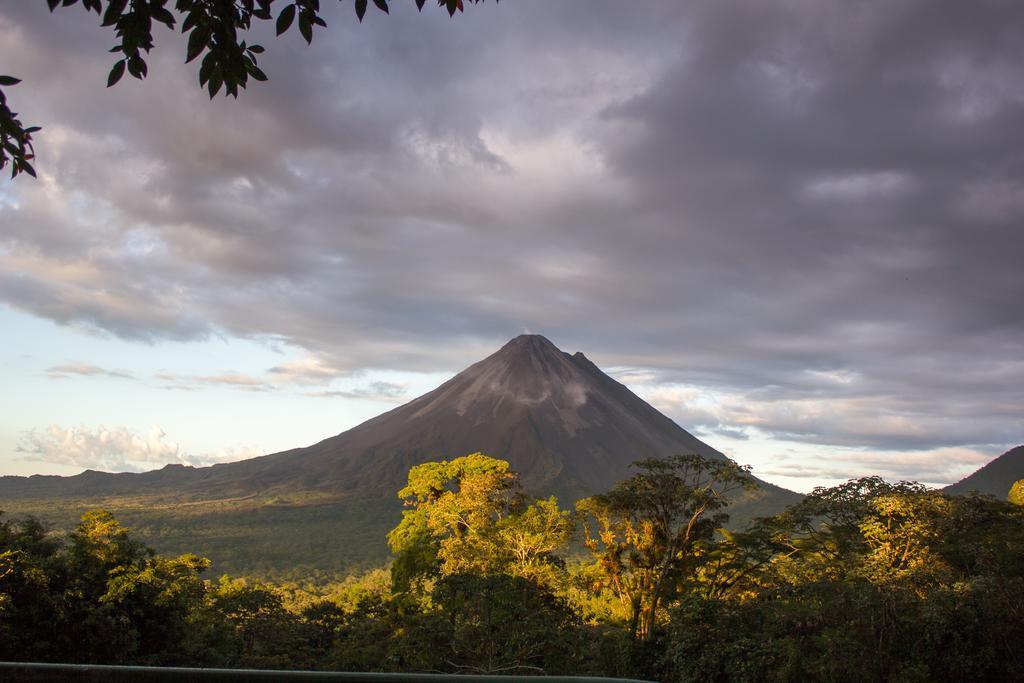 Hotel Tangara Arenal B&B La Fortuna Екстер'єр фото