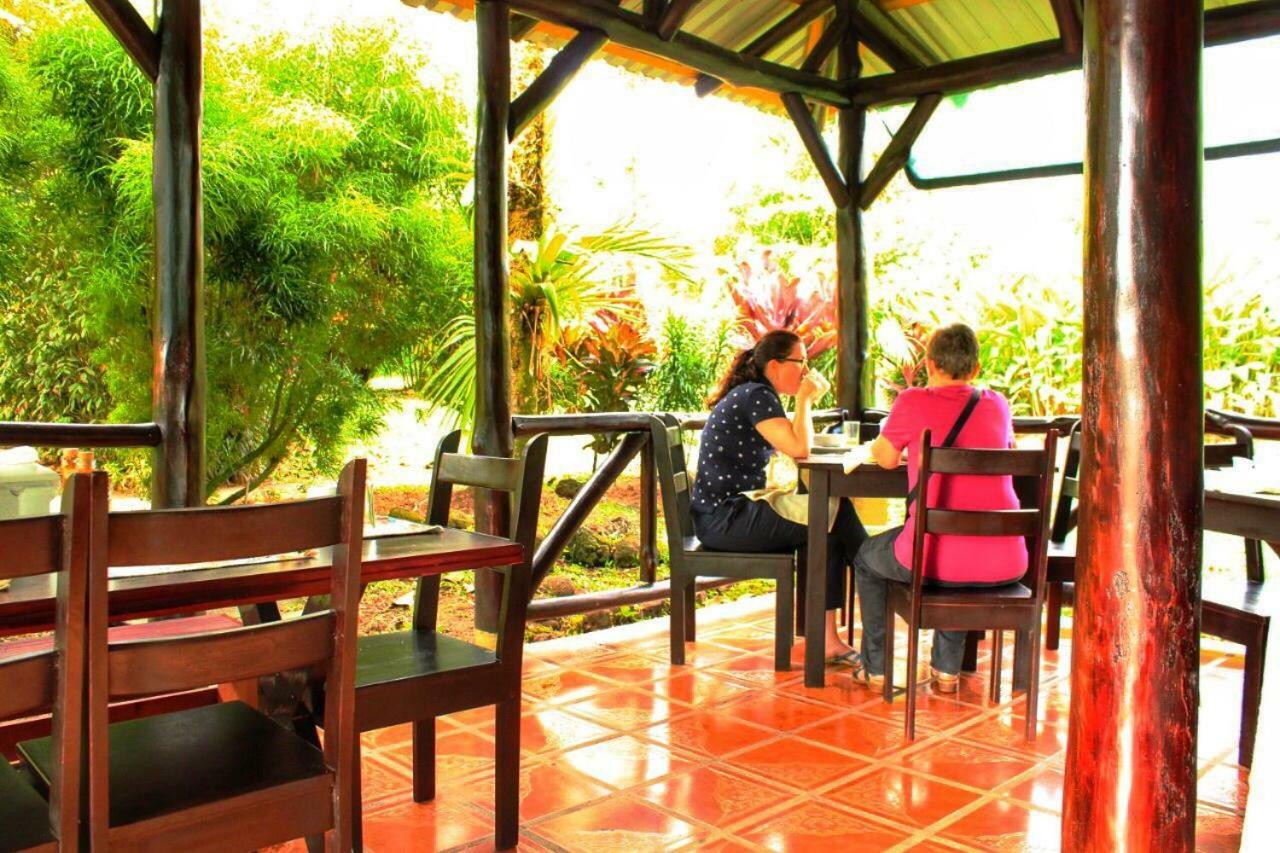 Hotel Tangara Arenal B&B La Fortuna Екстер'єр фото